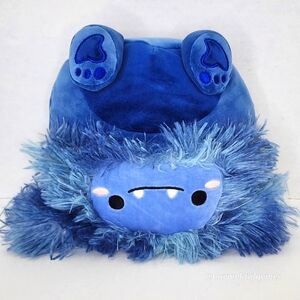 DANI 🐾 8" Dark Blue 2 Tooth Big Foot Original Squishmallow by Kelly Toy NWT